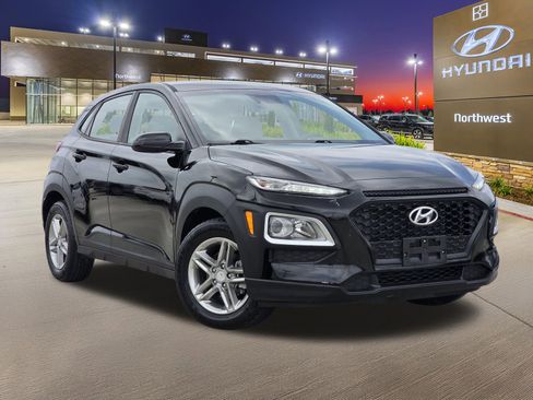 Used 2019 Hyundai Kona SE w/ Cargo Package FWD image 3