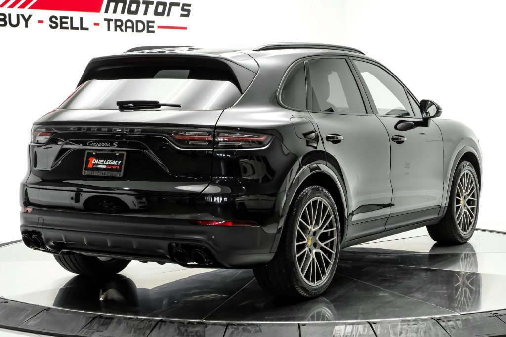 Used 2023 Porsche Cayenne S Platinum w/ Premium Package Plus AWD/4WD image 6