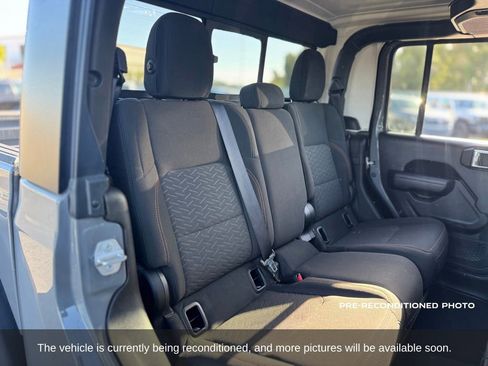 Used 2022 Jeep Gladiator Mojave w/ Cold Weather Group AWD/4WD image 13
