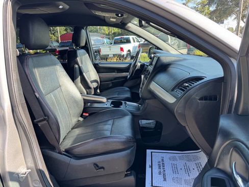 Used 2019 Dodge Grand Caravan GT image 17