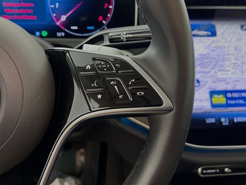 Used 2024 Mercedes-Benz E 350 4MATIC Sedan image 20