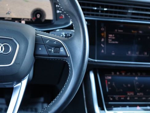 Used 2019 Audi Q8 Prestige image 32