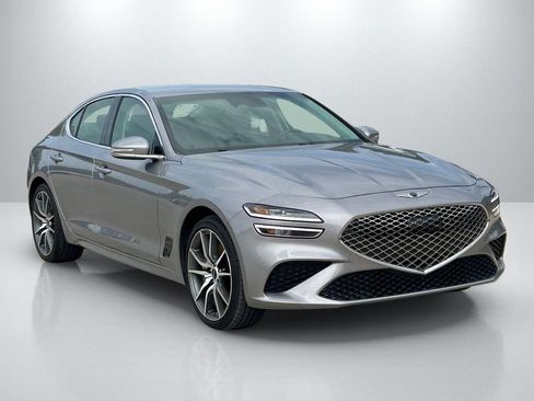 Used 2025 Genesis G70 2.5T RWD image 3