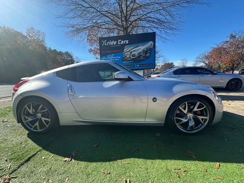 Used 2013 Nissan 370Z Touring w/ Sport Pkg image 11