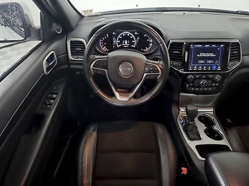 Used 2021 Jeep Grand Cherokee Laredo X image 11