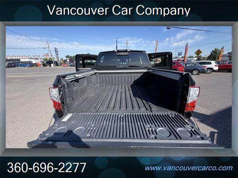 Used 2019 Nissan Titan PRO-4X w/ Pro-4x Convenience Package AWD/4WD image 21