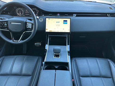 Used 2024 Land Rover Range Rover Evoque Dynamic SE image 14