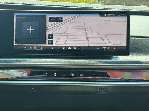 Certified 2024 BMW i7 xDrive60 AWD/4WD image 25