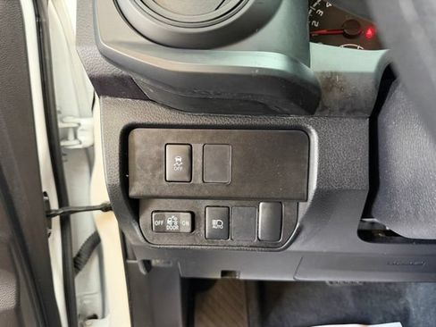 Used 2023 Toyota Tacoma SR AWD/4WD image 18