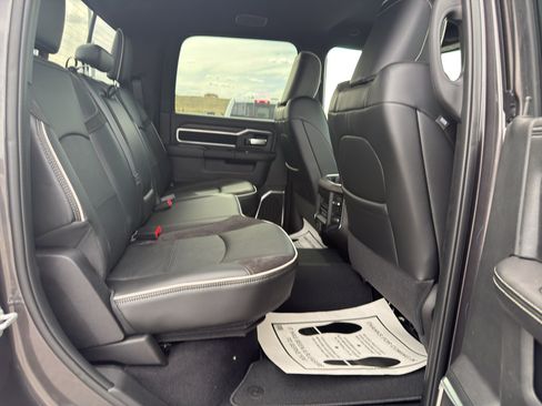 New 2026 RAM 2500 Laramie AWD/4WD image 13