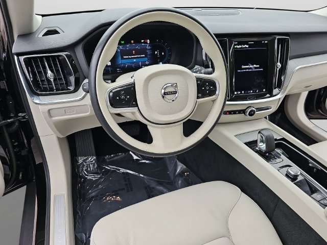 Used 2023 Volvo V60 B5 Cross Country Plus w/ Climate Package AWD/4WD image 13