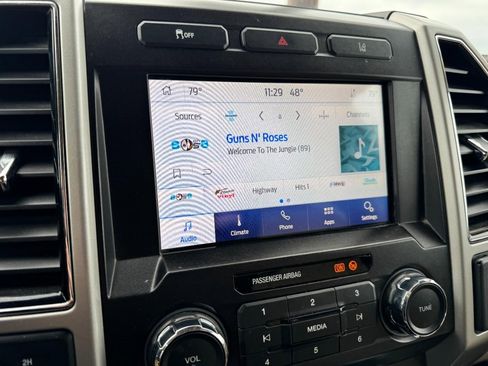 Used 2020 Ford F350 Lariat w/ Lariat Value Package image 19