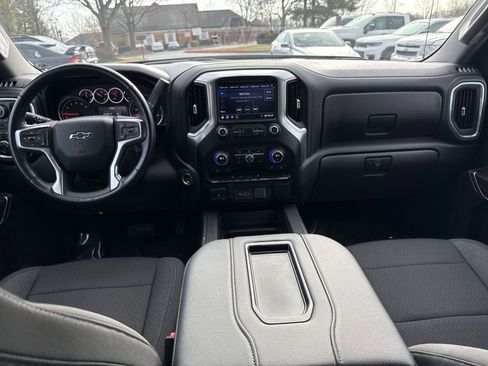 Used 2021 Chevrolet Silverado 1500 LT Trail Boss w/ Bed Protection Package image 19