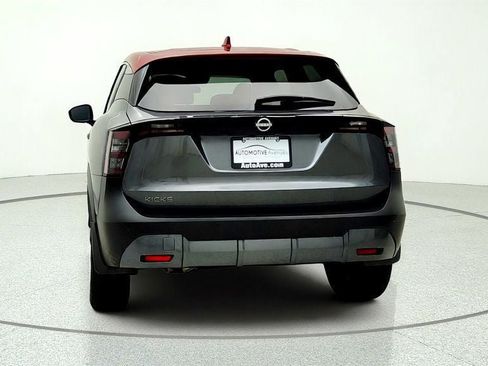 Used 2025 Nissan Kicks SV FWD image 6