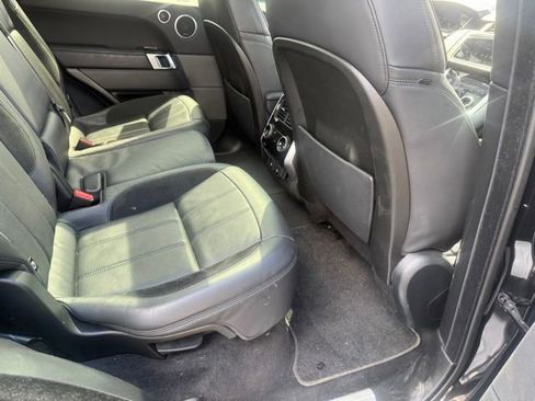 Used 2019 Land Rover Range Rover Sport HST image 14
