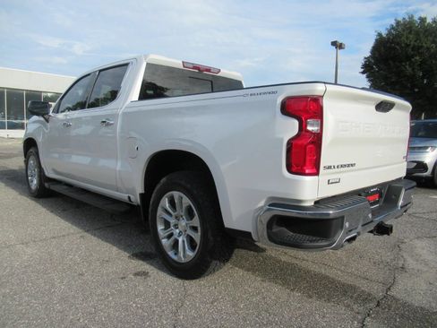 Used 2024 Chevrolet Silverado 1500 LTZ w/ LTZ Premium Package AWD/4WD image 5
