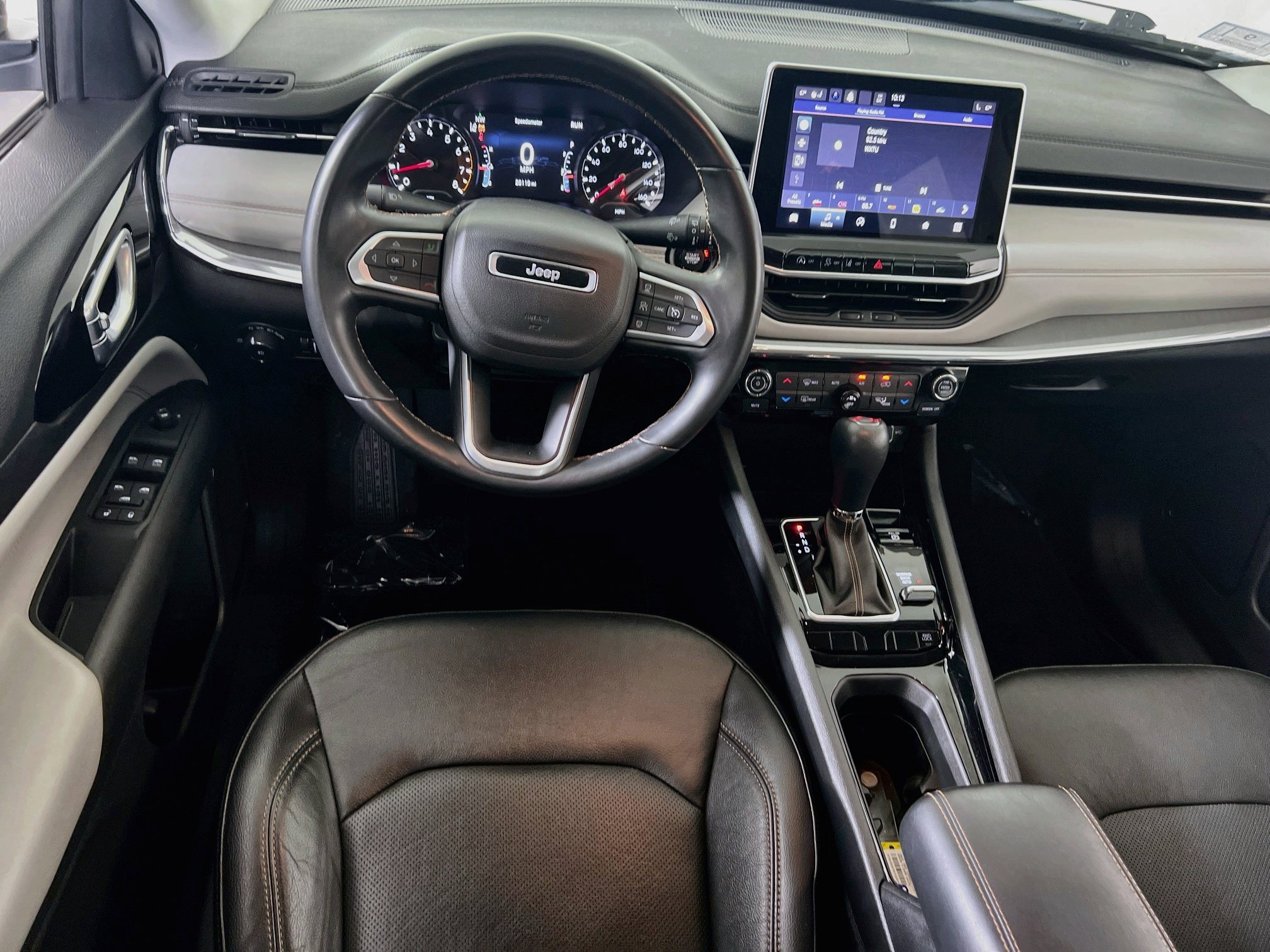 Used 2022 Jeep Compass Limited AWD/4WD image 21