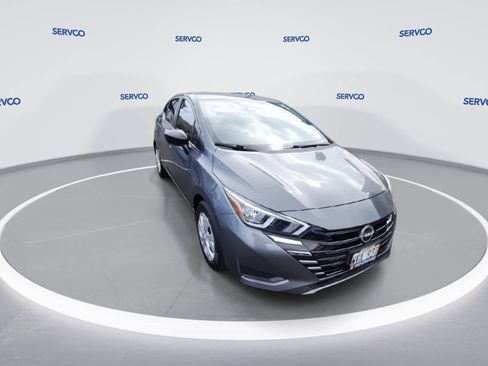 Used 2023 Nissan Versa S image 2