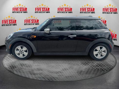Used 2017 MINI Cooper 2-Door Hardtop FWD image 4