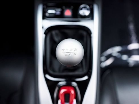 Used 2025 Lotus Emira RWD image 74