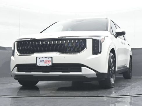 Used 2026 Kia Carnival LXS FWD image 27