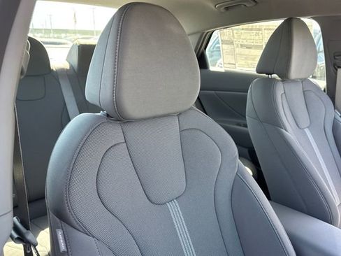 New 2026 Hyundai Elantra SE image 22