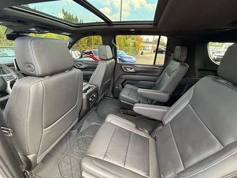 Used 2024 Chevrolet Suburban Z71 w/ Luxury Package image 34