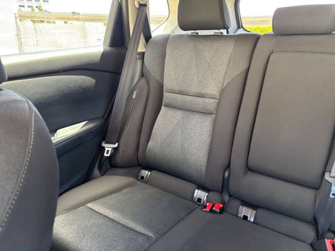 Used 2025 Nissan Rogue SV FWD image 41
