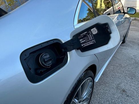 Used 2016 Mercedes-Benz S 550 Sedan image 39