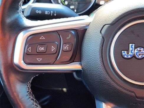 Used 2022 Jeep Wrangler Unlimited Sahara w/ Cold Weather Group image 17