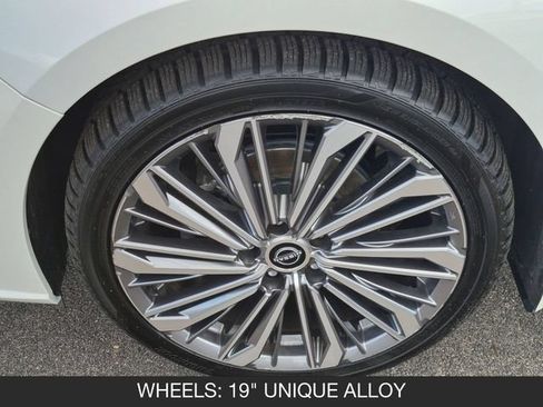 Used 2024 Nissan Altima 2.5 SL AWD/4WD image 31