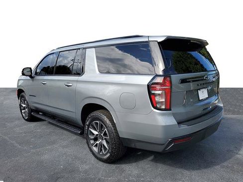 Used 2024 Chevrolet Suburban Z71 w/ Luxury Package image 21