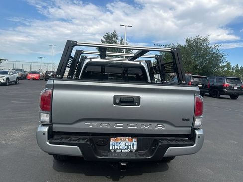 Used 2023 Toyota Tacoma TRD Sport w/ TRD Premium Sport Package AWD/4WD image 13