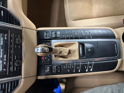 Used 2015 Porsche Macan S image 17