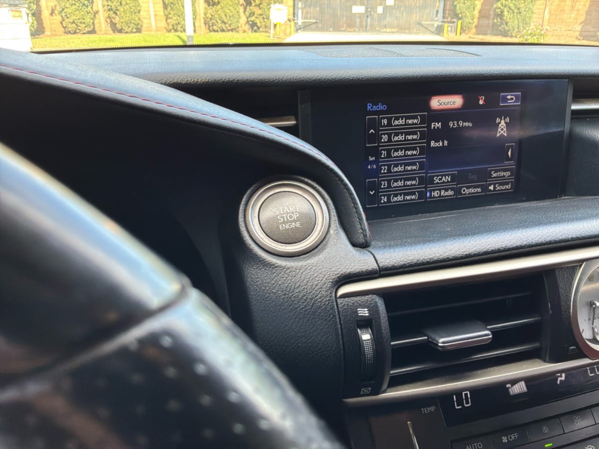 Used 2017 Lexus RC 200t F Sport RWD image 18
