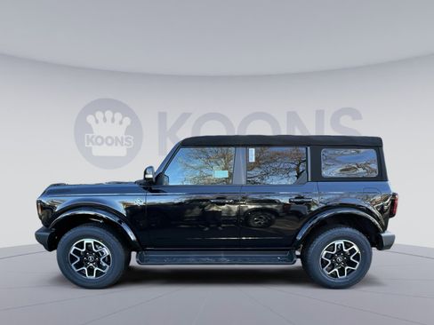 New 2025 Ford Bronco Outer Banks image 2