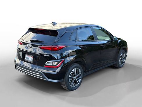 Certified 2023 Hyundai Kona SEL w/ Cargo Package image 5