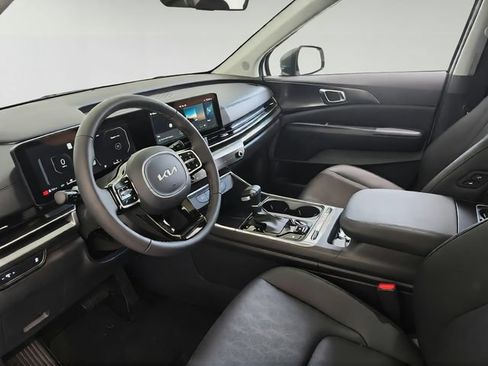 Certified 2026 Kia Carnival SX w/ SX Dark Edition Package FWD image 11