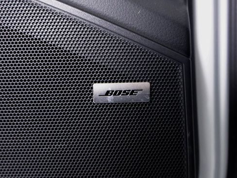 Used 2025 Porsche Cayenne image 20