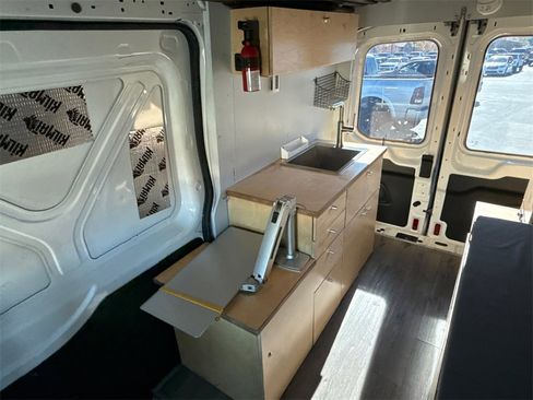 Used 2018 Ford Transit 250 130 Medium Roof image 12