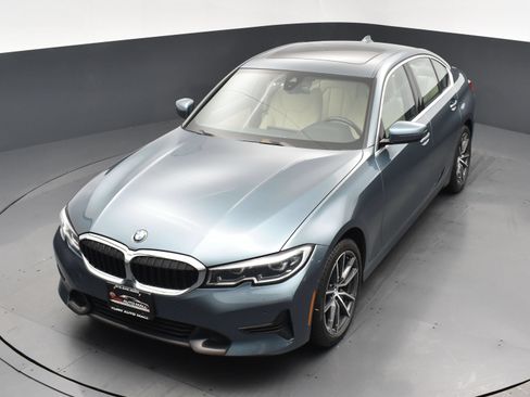 Used 2021 BMW 330i xDrive Sedan w/ Driving Assistance Package AWD/4WD image 24