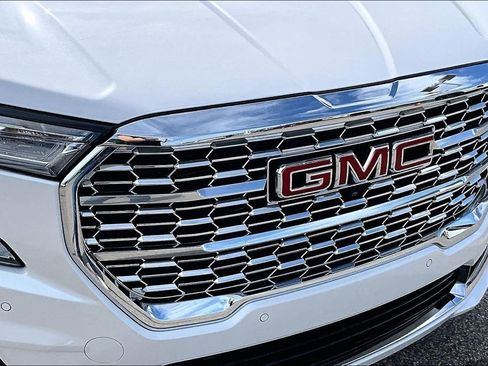 Used 2023 GMC Terrain Denali w/ Denali Premium Package AWD/4WD image 30