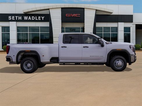 New 2026 GMC Sierra 3500 Pro w/ 1SA Pro Safety Plus Package image 8