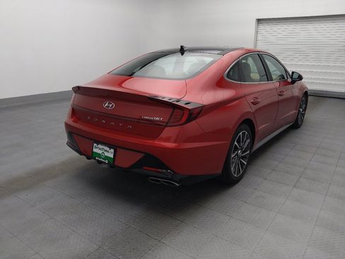 Used 2021 Hyundai Sonata Limited w/ Preferred Accessory Package FWD image 9