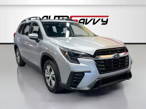 Used 2025 Subaru Ascent Premium AWD/4WD image 1