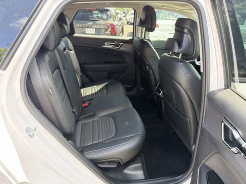 Used 2024 Kia Sportage SX AWD/4WD image 11