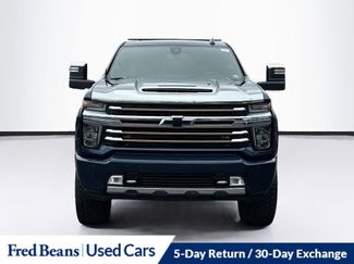 Used 2022 Chevrolet Silverado 2500 High Country w/ Safety Package II video 2