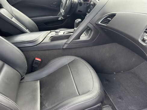 Used 2016 Chevrolet Corvette Z06 w/ 3LZ Preferred Equipment Group RWD image 12