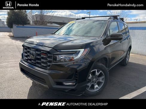Used 2023 Honda Passport TrailSport image 1