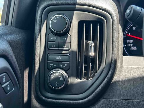 Used 2023 Chevrolet Silverado 1500 Custom Trail Boss w/ LPO, Dark Essentials Package AWD/4WD image 33